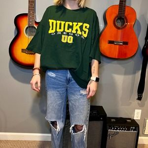 University of Oregon Ducks T Shirt
